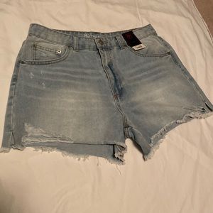 No Boundaries Shorts